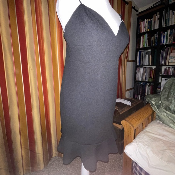 Party dress - Picture 2 of 3